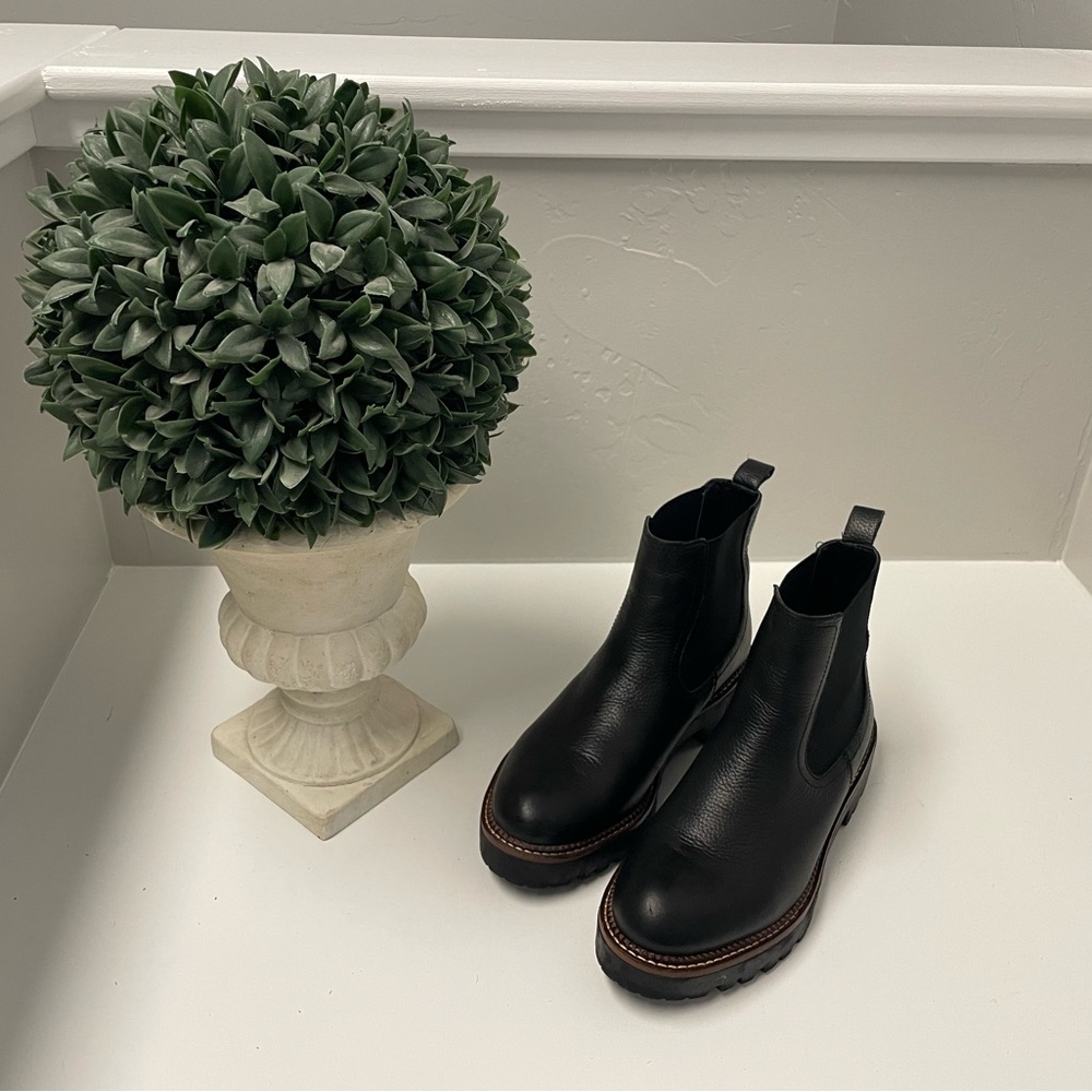 Caslon Miller Chelsea Boot